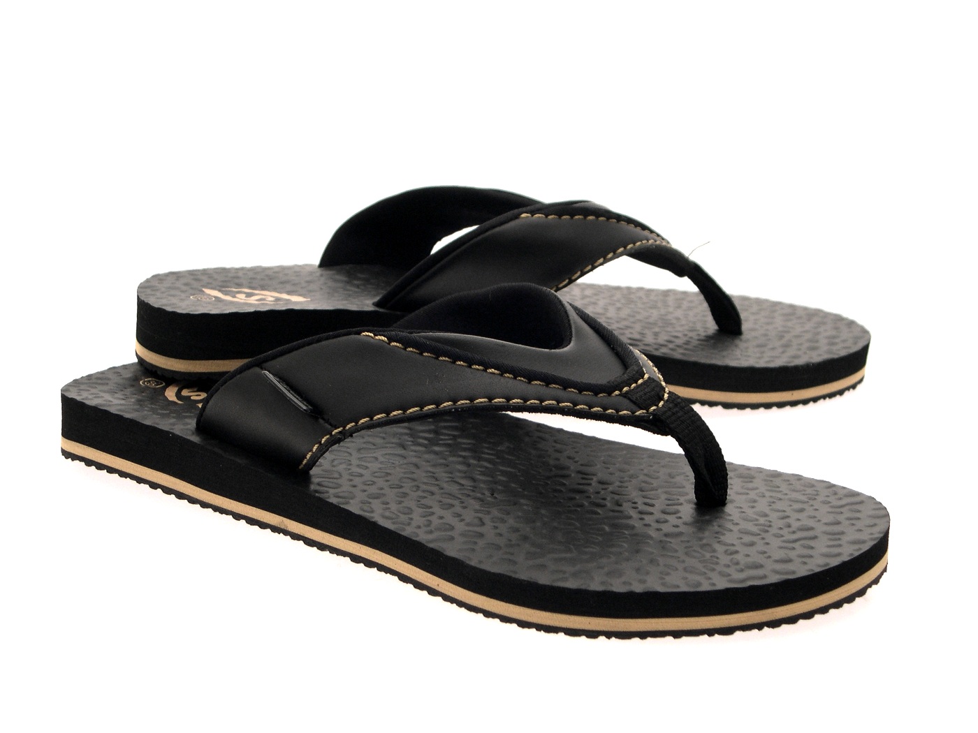 men's footwear for beach